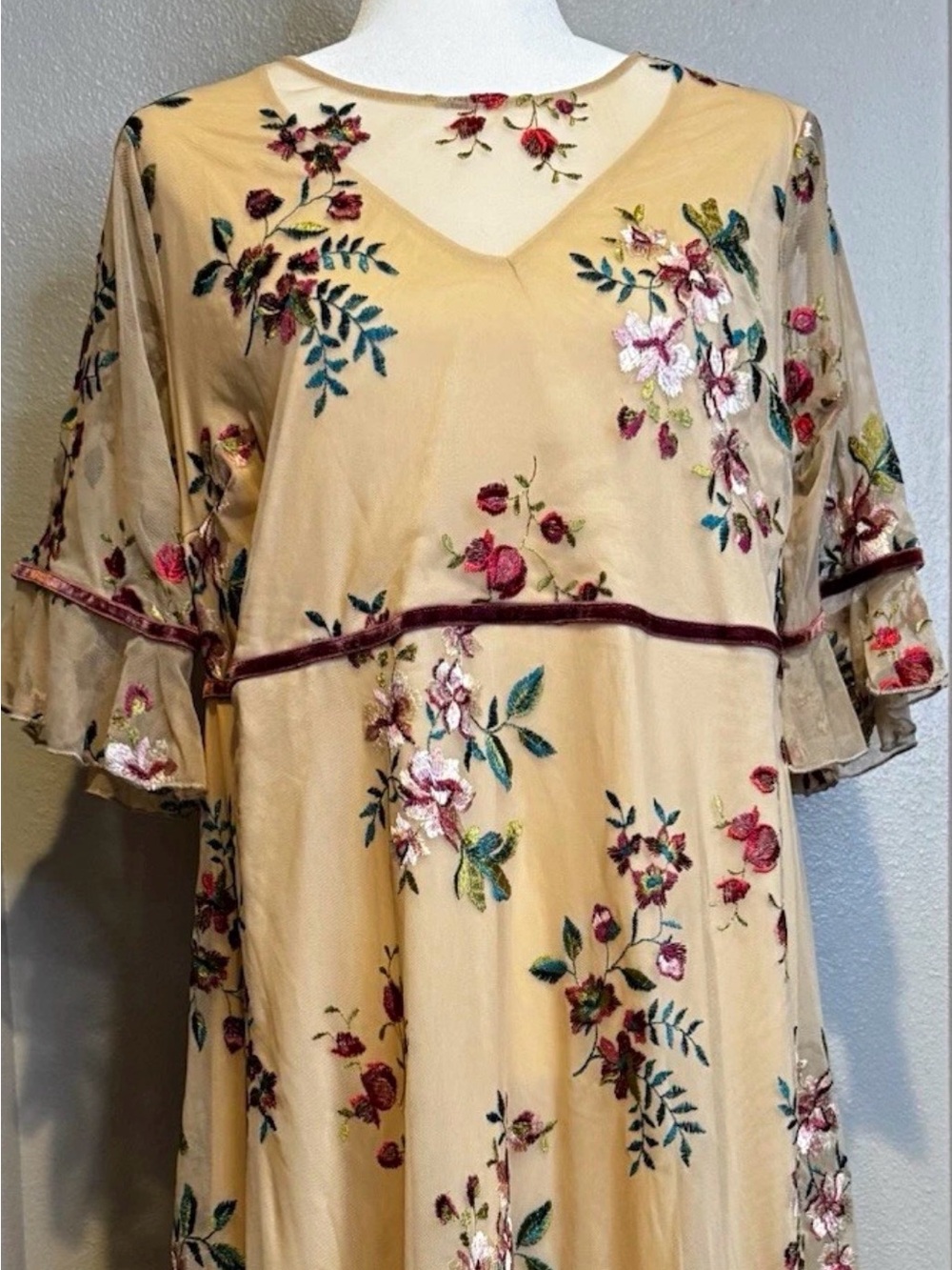 NWT Kiyonna Cream Midi Dress with Multicolor Floral Embroidery